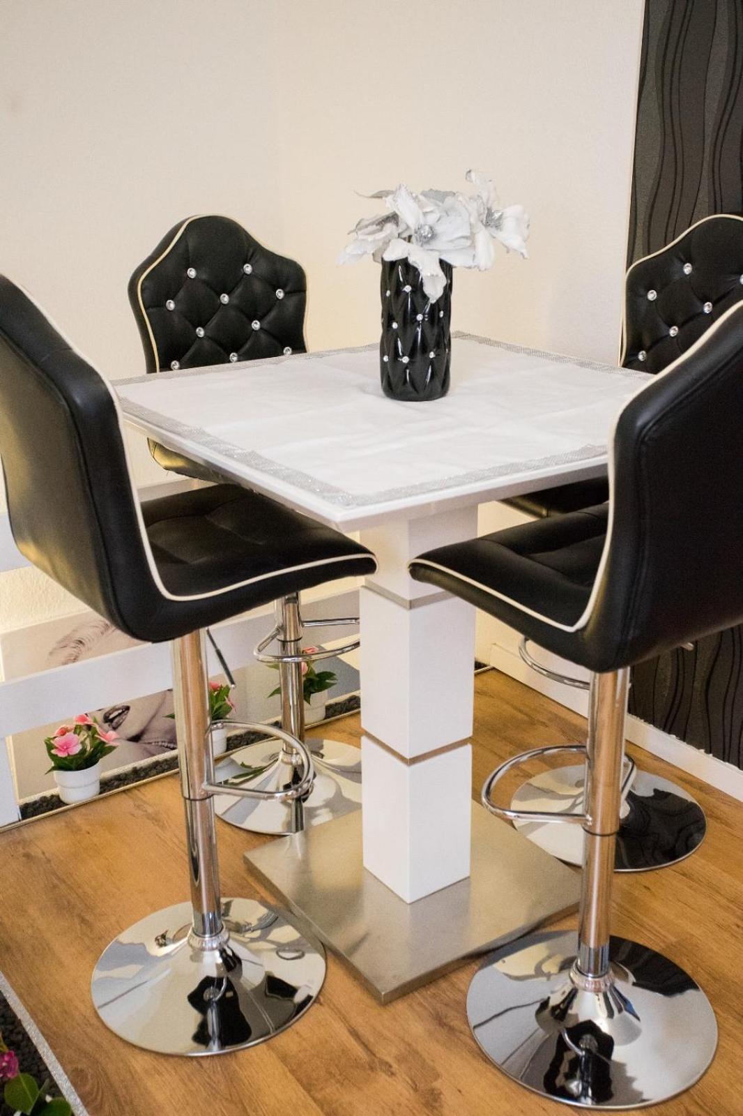 Zum Kaeutzchen 120Qm Ferienhaus 8 Personen 4 Schlafzimmer Nossentiner Huette ภายนอก รูปภาพ