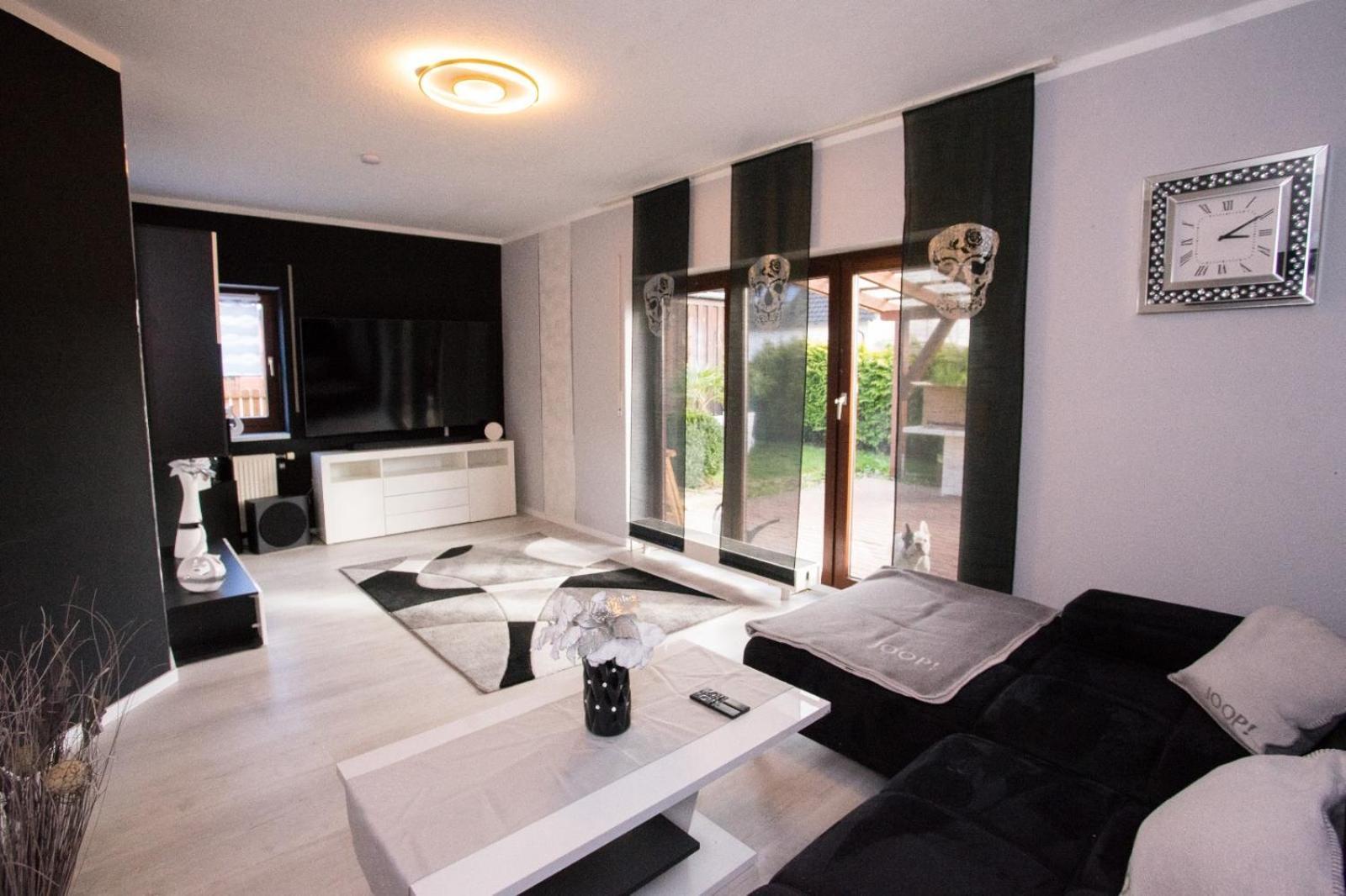 Zum Kaeutzchen 120Qm Ferienhaus 8 Personen 4 Schlafzimmer Nossentiner Huette ภายนอก รูปภาพ