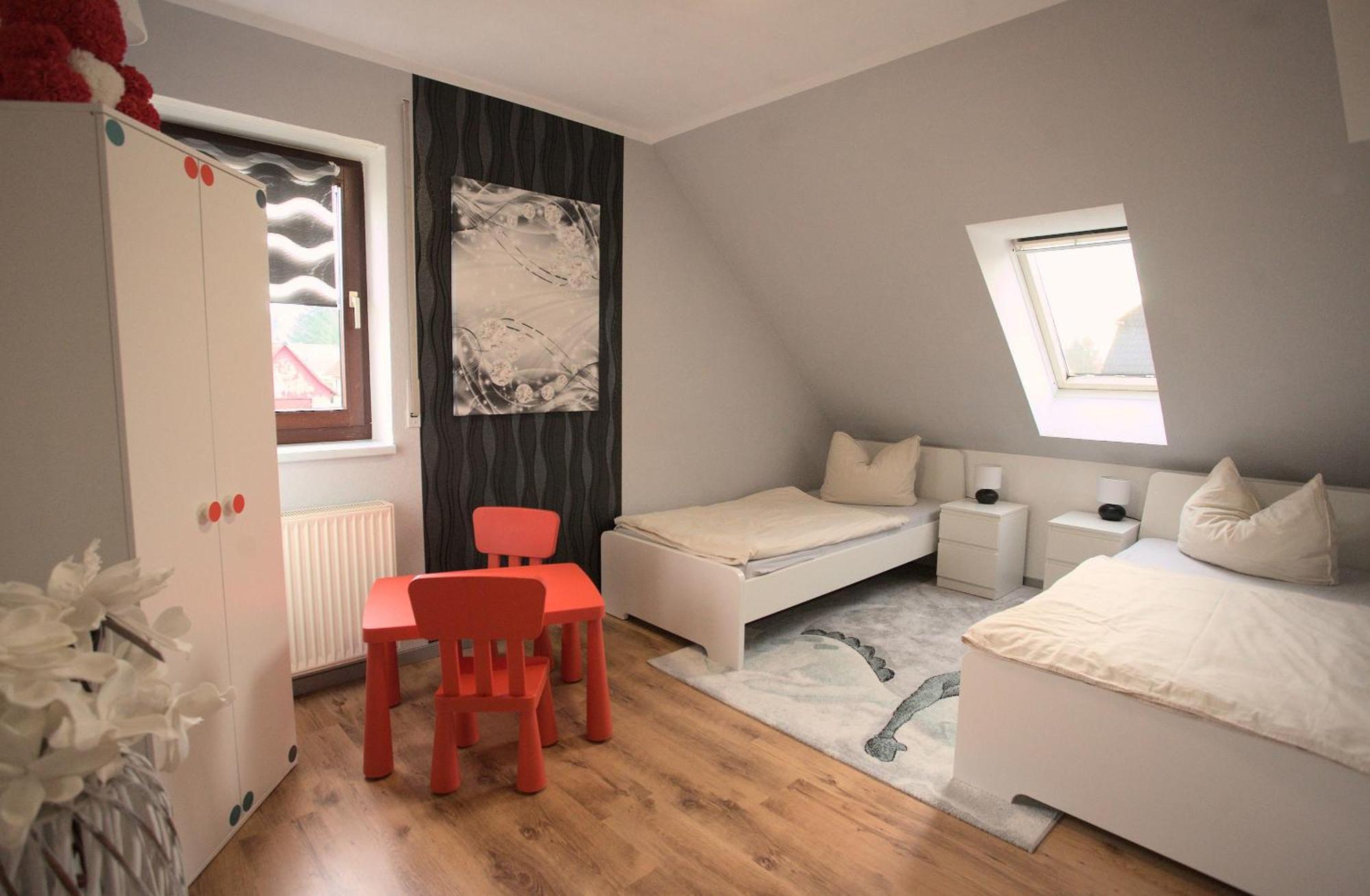 Zum Kaeutzchen 120Qm Ferienhaus 8 Personen 4 Schlafzimmer Nossentiner Huette ภายนอก รูปภาพ